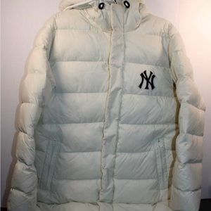 White Puffy Jacket with MLB logo